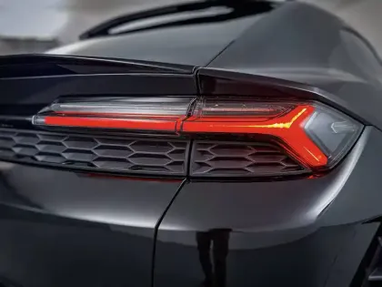 Photo 6 Lamborghini Urus  4.0 V8 800ch BVA8