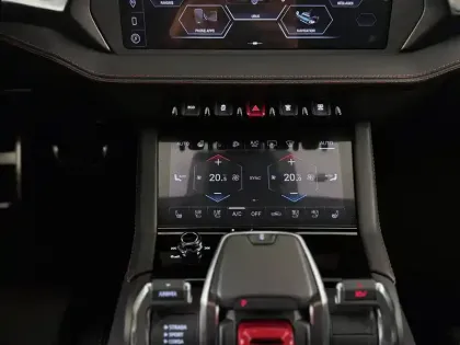 Photo 18 Lamborghini Urus  4.0 V8 800ch BVA8