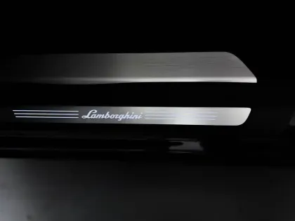 Photo 21 Lamborghini Urus  4.0 V8 800ch BVA8