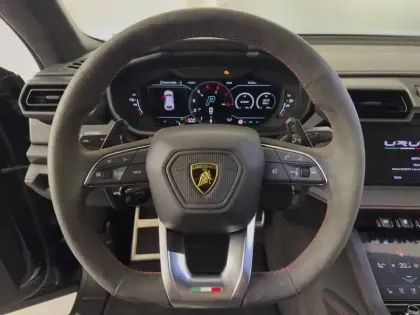 Photo 17 Lamborghini Urus  4.0 V8 800ch BVA8