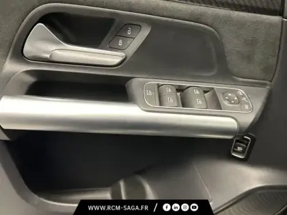 Photo 16 Mercedes GLA 200 d AMG Line