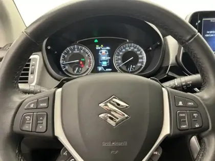 Photo 13 Suzuki S-Cross 1.5 DUALJET HYBRID STYLE BVA 116 ch