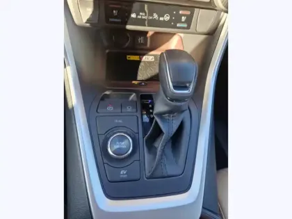 Photo 16 Toyota Rav4 Hybride AWD 222ch Lounge PACK