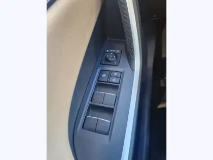 Photo 13 Toyota Rav4 Hybride AWD 222ch Lounge PACK