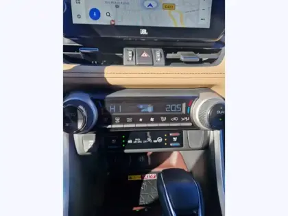 Photo 19 Toyota Rav4 Hybride AWD 222ch Lounge PACK