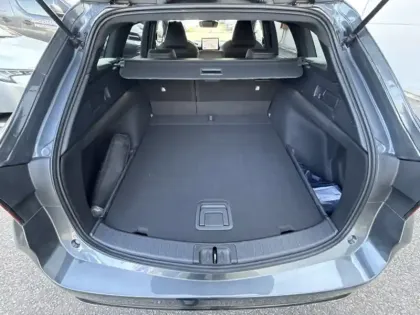 Photo 9 Toyota Corolla Hybride 140h Design