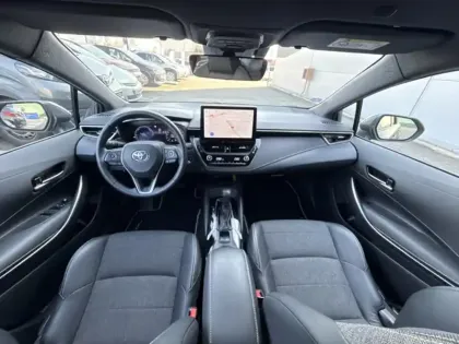 Photo 10 Toyota Corolla Hybride 140h Design