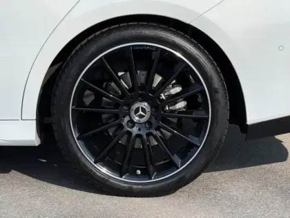 Photo 11 Mercedes CLA Coupé 200 d AMG Line