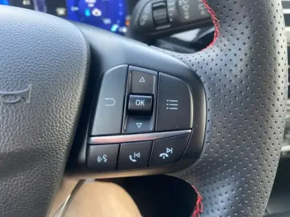 Photo 20 Ford Kuga 2.5 Duratec 190ch FHEV E85 ST-Line BVA