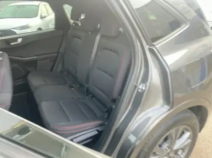 Photo 8 Ford Kuga 2.5 Duratec 190ch FHEV E85 ST-Line BVA