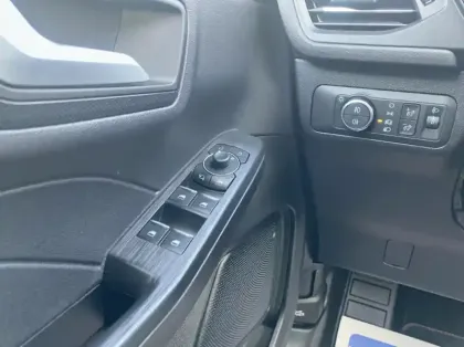 Photo 5 Ford Kuga 2.5 Duratec 190ch FHEV E85 ST-Line BVA