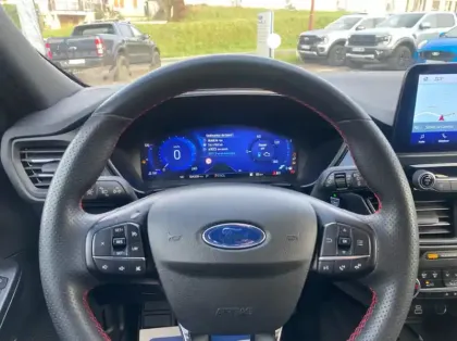 Photo 6 Ford Kuga 2.5 Duratec 190ch FHEV E85 ST-Line BVA