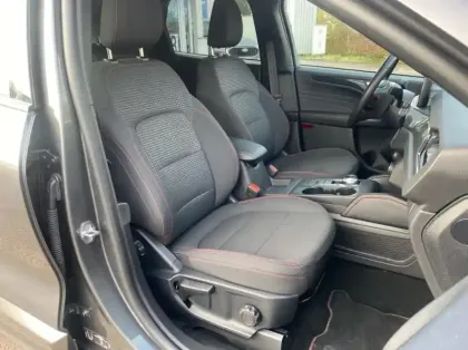 Photo 26 Ford Kuga 2.5 Duratec 190ch FHEV E85 ST-Line BVA