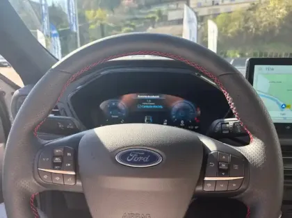 Photo 6 Ford Kuga 2.5 Duratec 180ch Hybrid FlexiFuel ST-Line Powershift