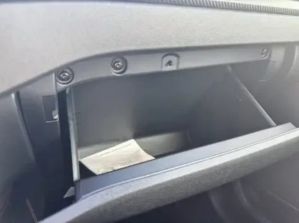 Photo 18 Ford Kuga 2.5 Duratec 180ch Hybrid FlexiFuel ST-Line Powershift