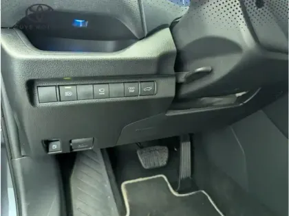 Photo 15 Toyota Rav4 Hybride 2WD 218ch Lounge