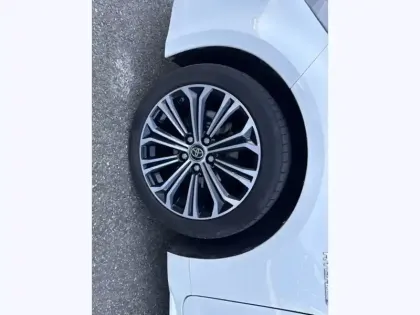 Photo 8 Toyota Corolla Hybride 122h Design