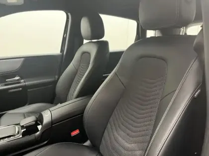 Photo 12 Mercedes Classe B Gén. III (W247) Ph1 Business Line Editio 5