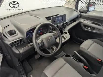 Photo 13 Toyota Proace 1.5 LONG 130 D-4D DYNAMIC 7 places