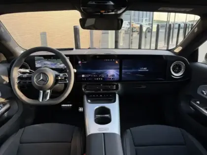 Photo 9 Mercedes CLA 250+ avec technologie EQ AMG Li