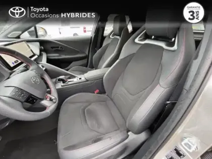 Photo 10 Toyota C-HR  2.0 Hybride Rechargeable 225ch GR Sport MY25