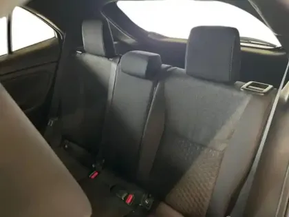 Photo 12 Toyota Yaris Gén. I Ph1 NG Design 5