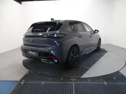 Photo 7 Peugeot 308  1.2 Hybrid 145ch GT e-DCS6