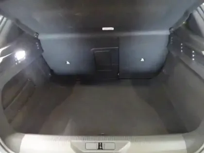 Photo 12 Peugeot 308  1.2 Hybrid 145ch GT e-DCS6