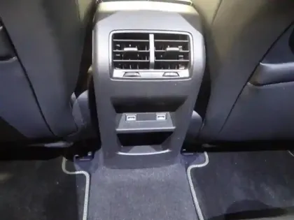 Photo 13 Peugeot 308  1.2 Hybrid 145ch GT e-DCS6