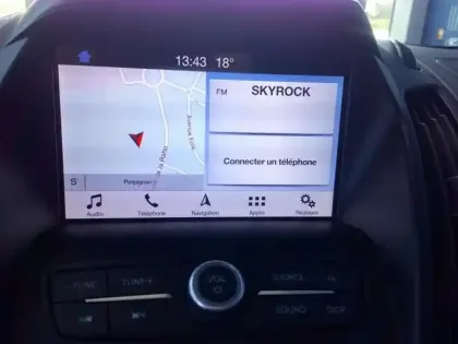 Photo 7 Ford Kuga  1.5 Flexifuel-E85 150ch Stop&Start Vignale 4x2 Euro6.2