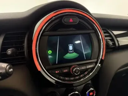 Photo 12 Mini Mini  5 Portes One 102ch Edition Greenwich BVA7 109g