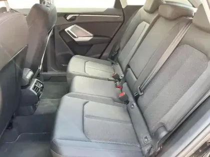 Photo 7 Audi Q3 Gén. II Ph1 Design 5