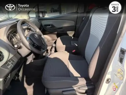 Photo 10 Toyota Yaris Gén. III Ph3 France 3