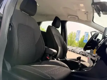 Photo 10 Ford Puma  1.0 Flexifuel 125ch S&S mHEV Titanium