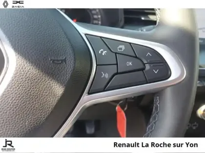 Photo 9 Renault Clio Gén. V (BJA) Ph1 Intens 5