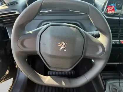 Photo 11 Peugeot 208  1.2 PureTech 75ch S&S Like 2022