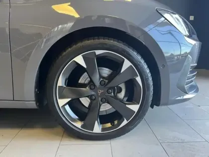 Photo 8 Cupra Leon  1.5 eTSI 150ch V DSG7