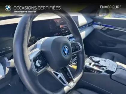 Photo 5 BMW Serie 5 Série 5 Touring i5 340ch M Sport eDrive40