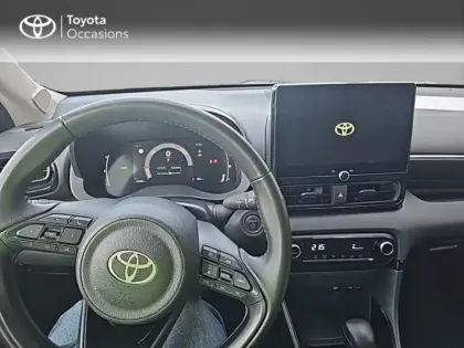 Photo 7 Toyota Yaris  116h Design 5p MC24