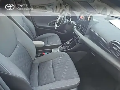 Photo 5 Toyota Yaris  116h Design 5p MC24