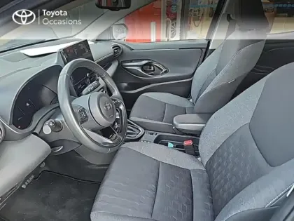 Photo 10 Toyota Yaris  116h Design 5p MC24