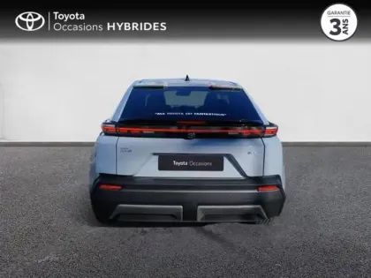 Photo 14 Toyota C-HR + 224ch 77kWh Design Grande Autonomie