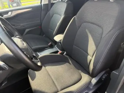 Photo 9 Ford Focus  1.0 Flexifuel mHEV 125ch Titanium X Business Powershift