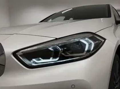 Photo 10 BMW Serie 1 Série 1 116iA 109ch Business Design DKG7