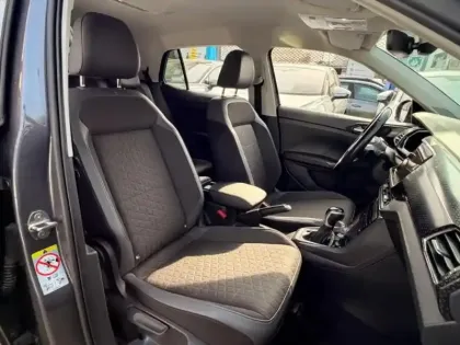 Photo 8 Volkswagen T-cross Gén. I Ph1 Carat 5