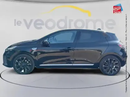 Photo 8 Renault Clio  1.6 E-Tech 145ch full hybrid esprit Alpine - 24 GPS