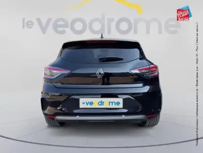 Photo 6 Renault Clio  1.6 E-Tech 145ch full hybrid esprit Alpine - 24 GPS