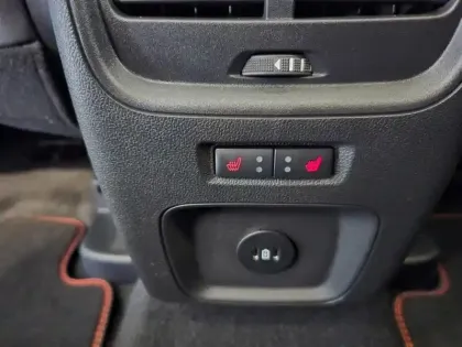 Photo 13 Ford Kuga  2.5 Duratec 180ch Hybrid FlexiFuel ST-Line X Powershift