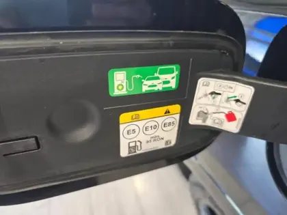 Photo 10 Ford Kuga  2.5 Duratec 180ch Hybrid FlexiFuel ST-Line X Powershift