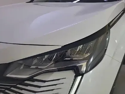 Photo 15 Peugeot 3008  Hybrid 225 e-EAT8